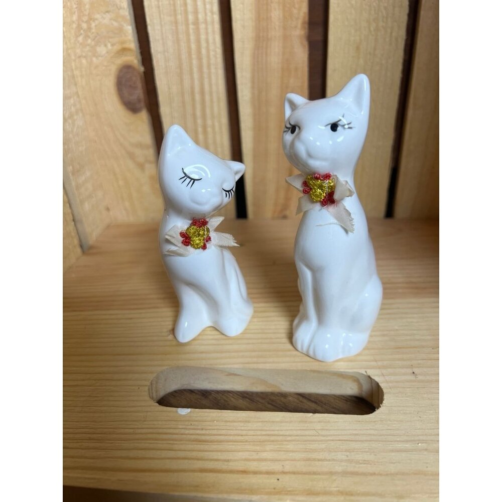 Vintage MCM Cat Figurines Leaning White Cats Male Female Kitties